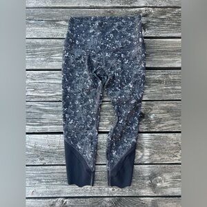 Lululemon Athletica cropped leggings
